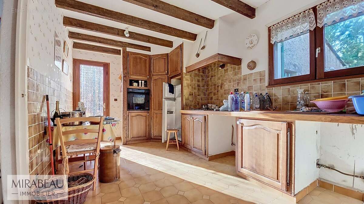 Maison à LA MOTTE-D&#039;AIGUES