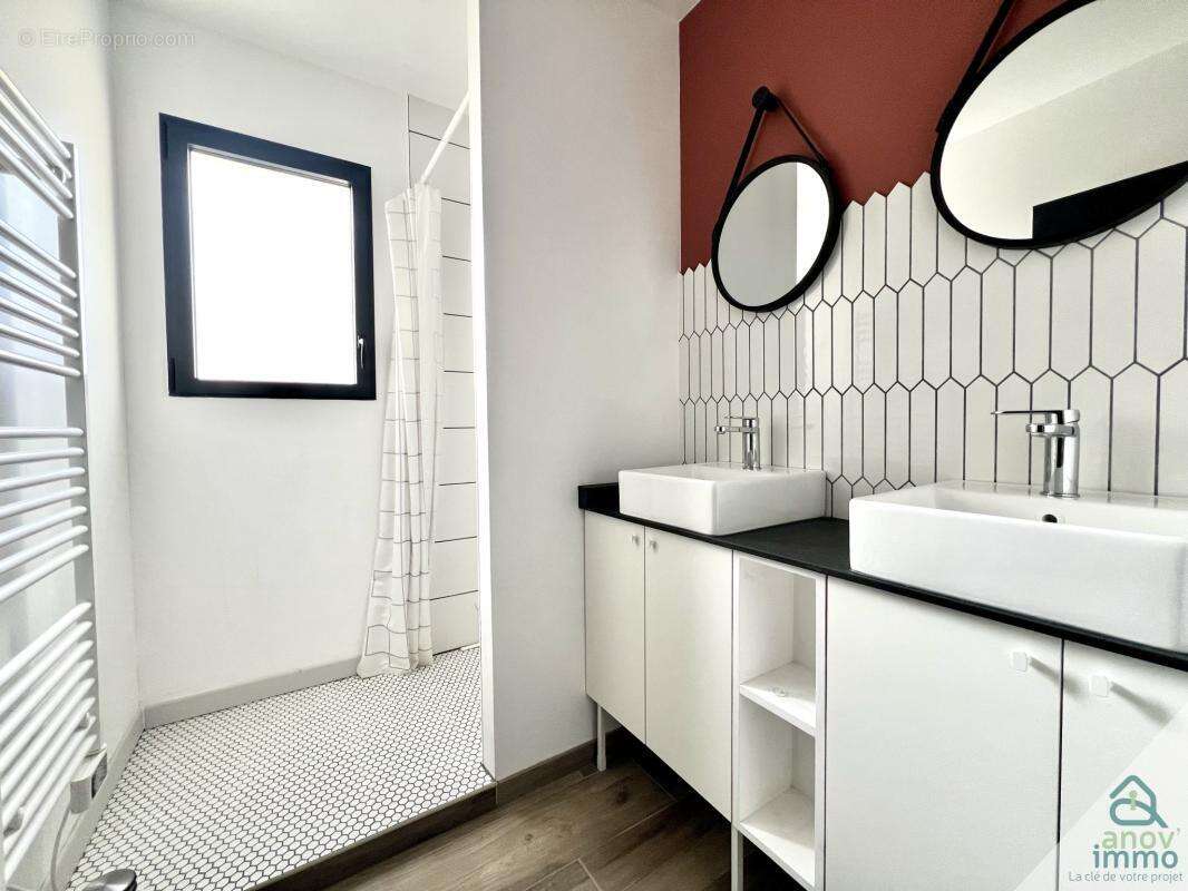 Maison à MIGNALOUX-BEAUVOIR