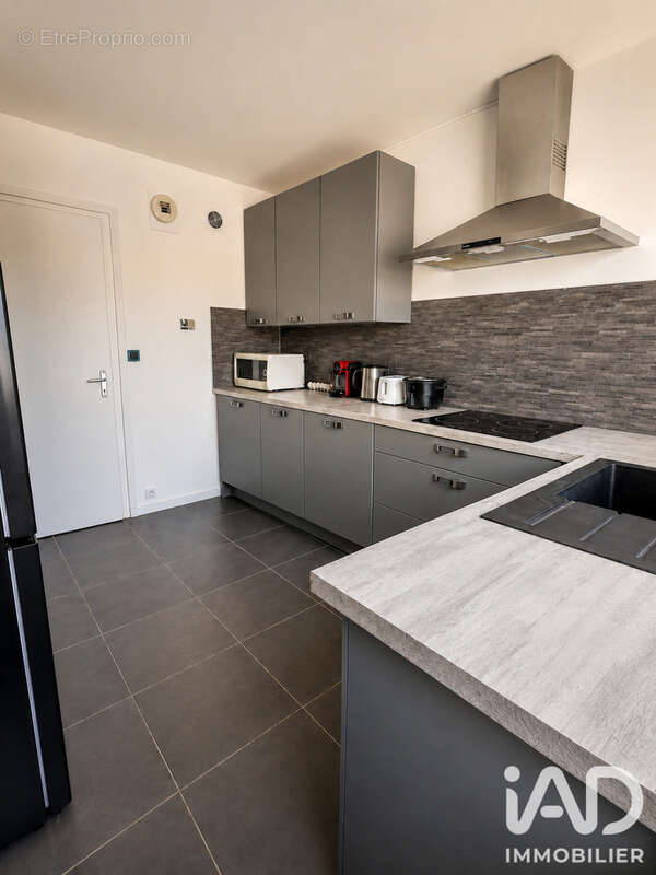 Appartement 70 m² à Pontoise  - photo 2