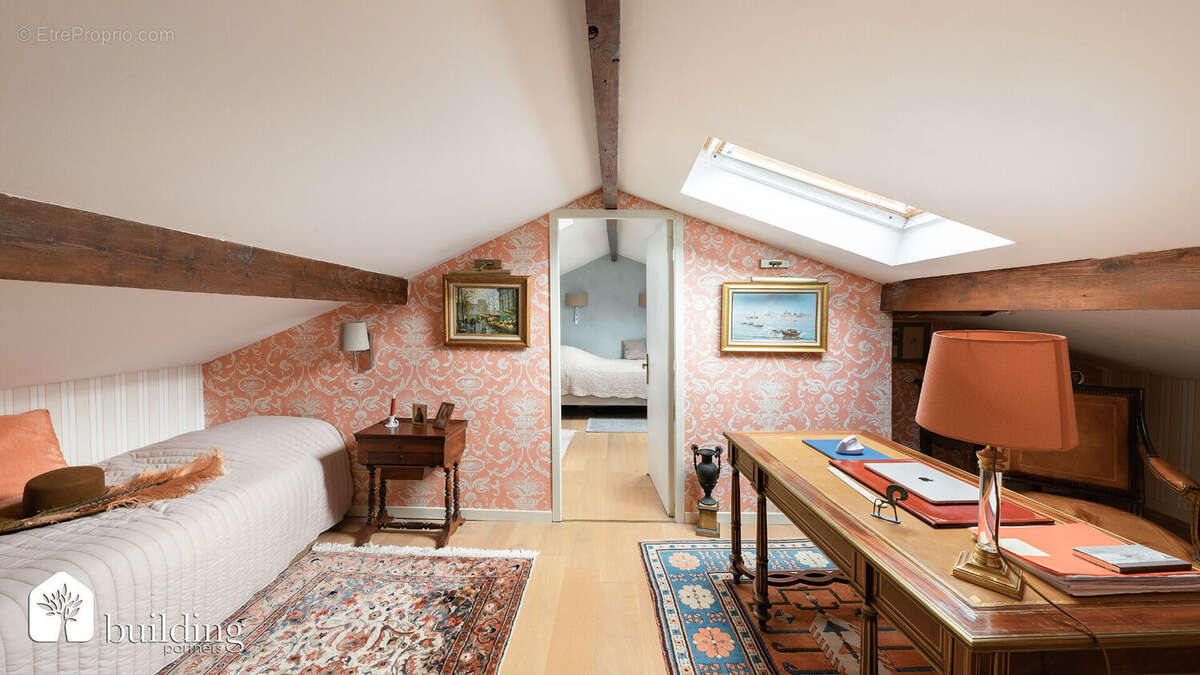 Maison à ASNIERES-SUR-SEINE