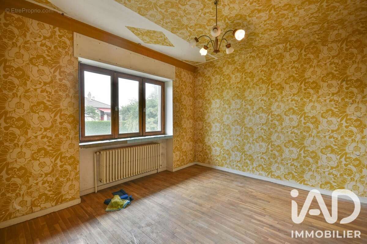 Maison 87 m² à Roncourt  - photo 6