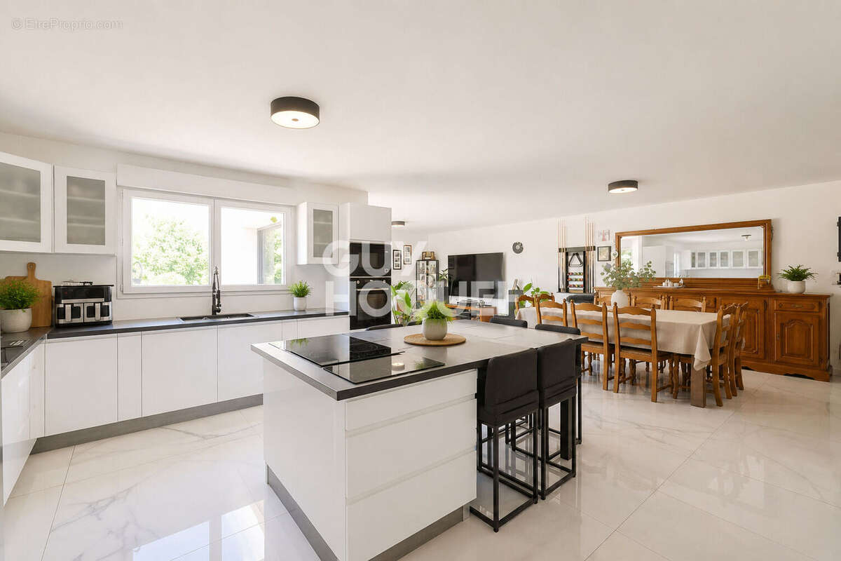 À vendre à Xeuilley ? Maison de plain-pied de 156 m² - photo 4