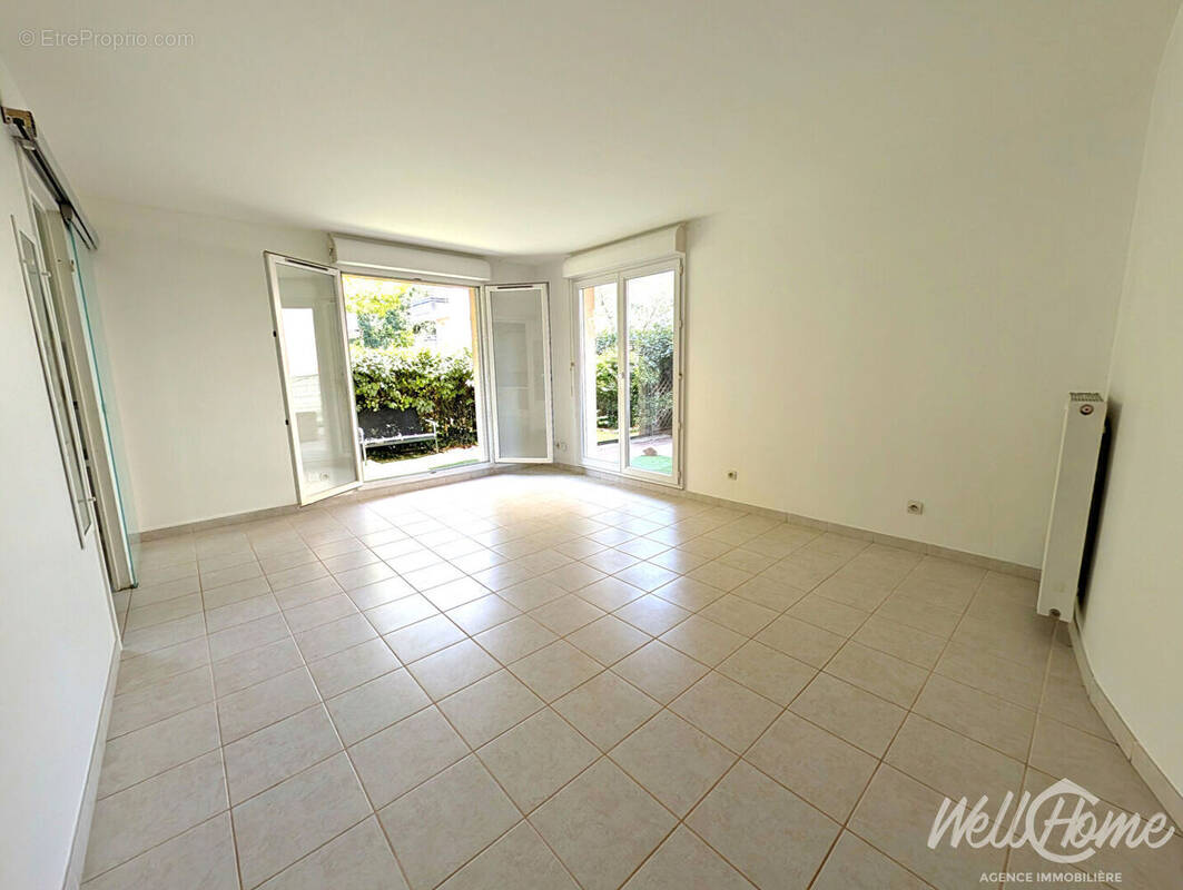 Appartement à SAINT-OUEN-L'AUMONE