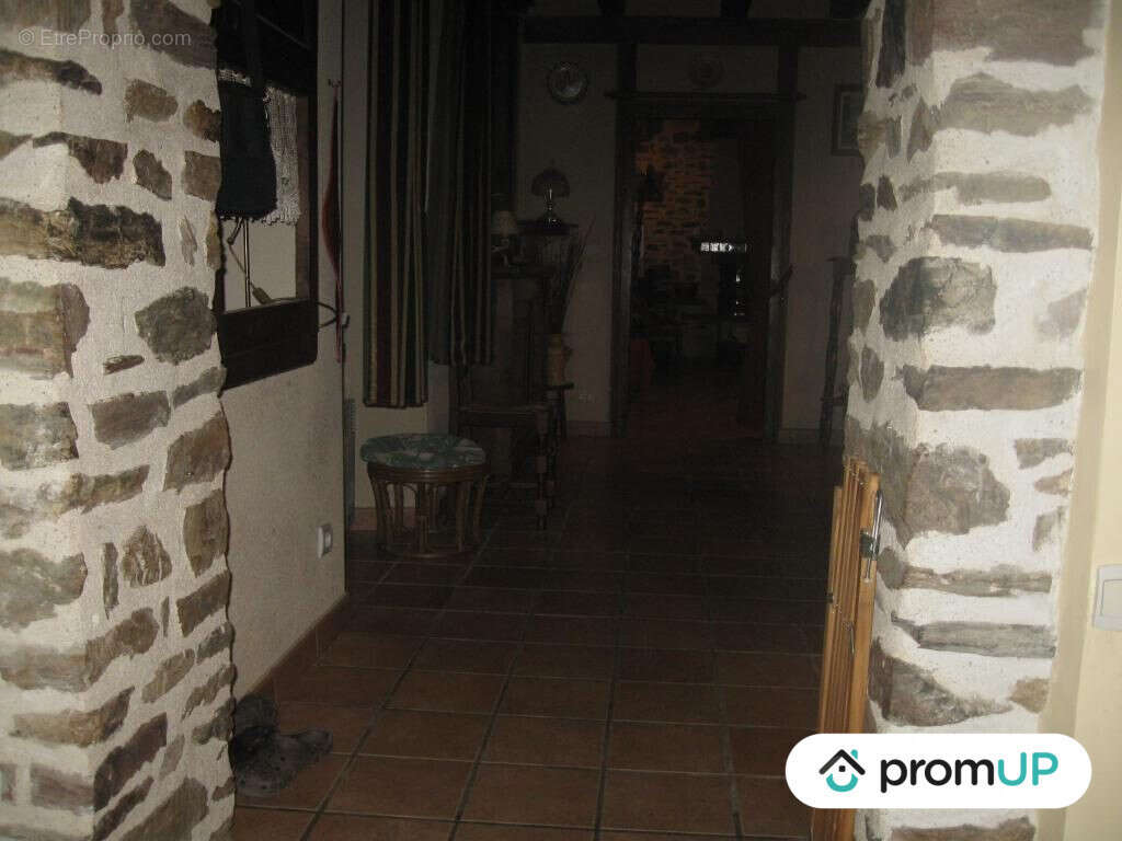 Maison à BUSSIERE-POITEVINE