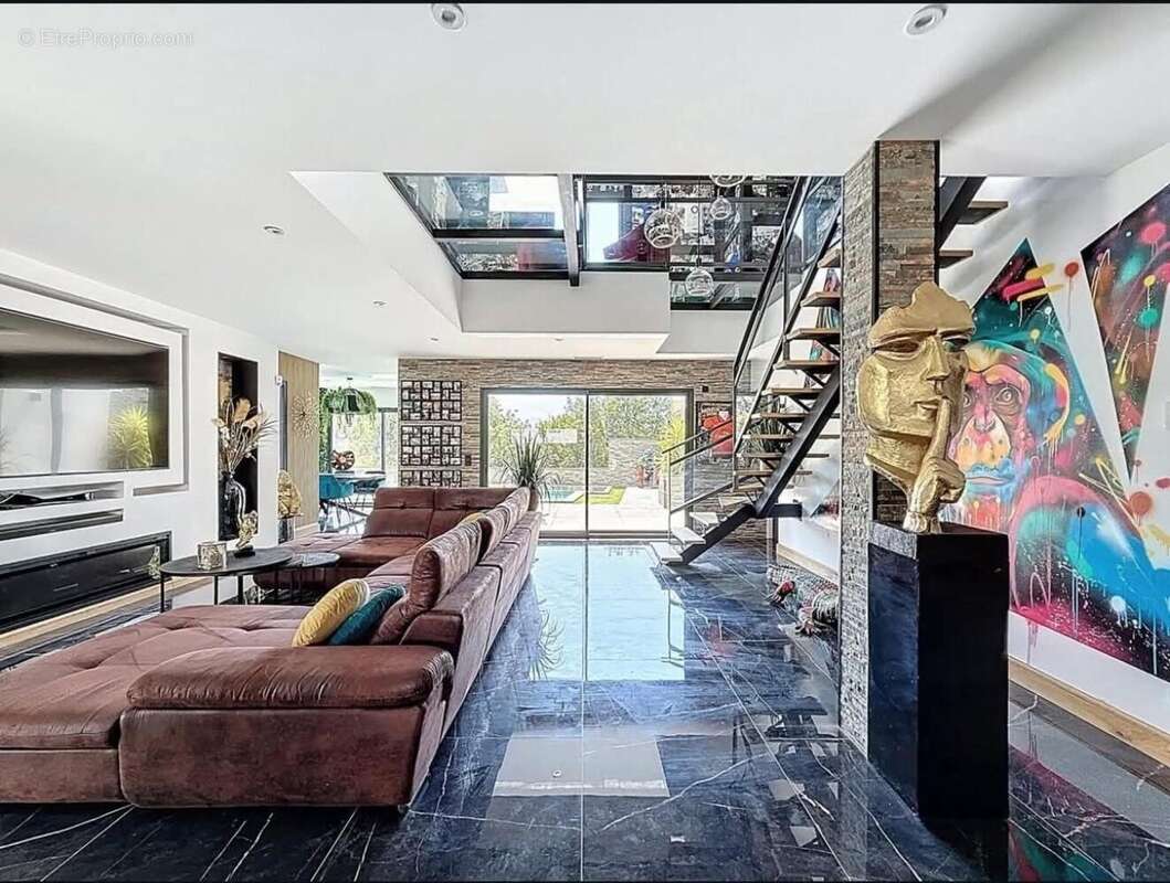 Photo 8 - Maison à PEYRESTORTES