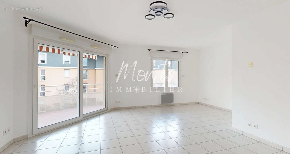 Appartement à VALLEIRY