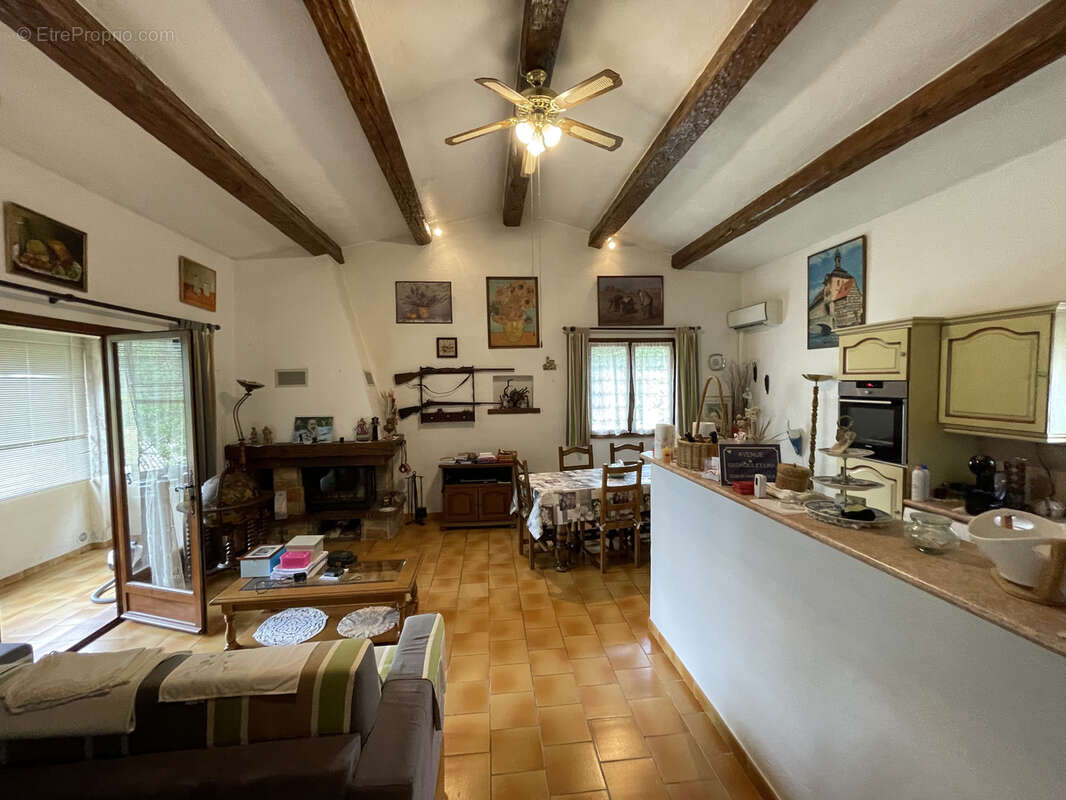 Maison à SERANON