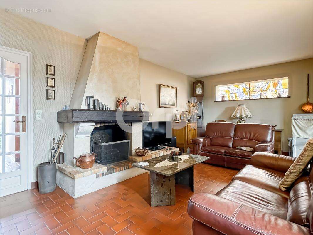 Maison à ARNIERES-SUR-ITON