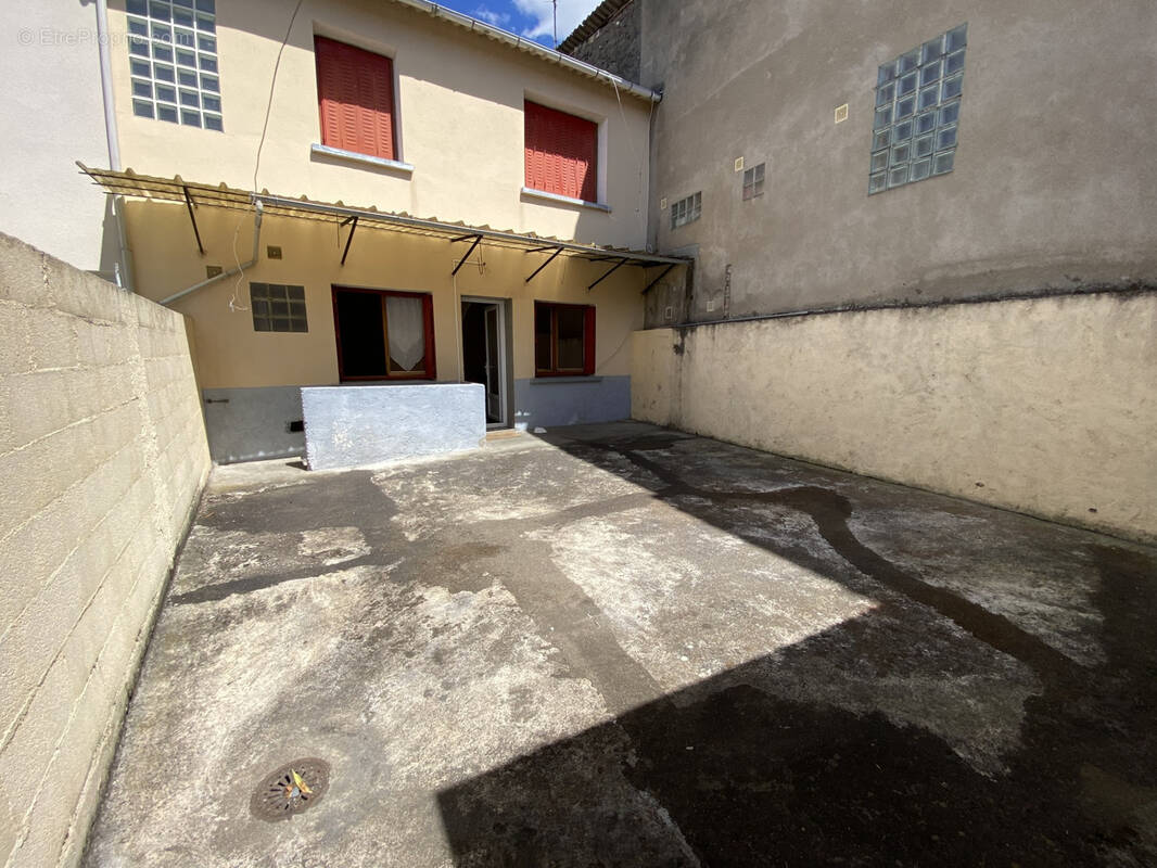 Maison à ROMAGNAT