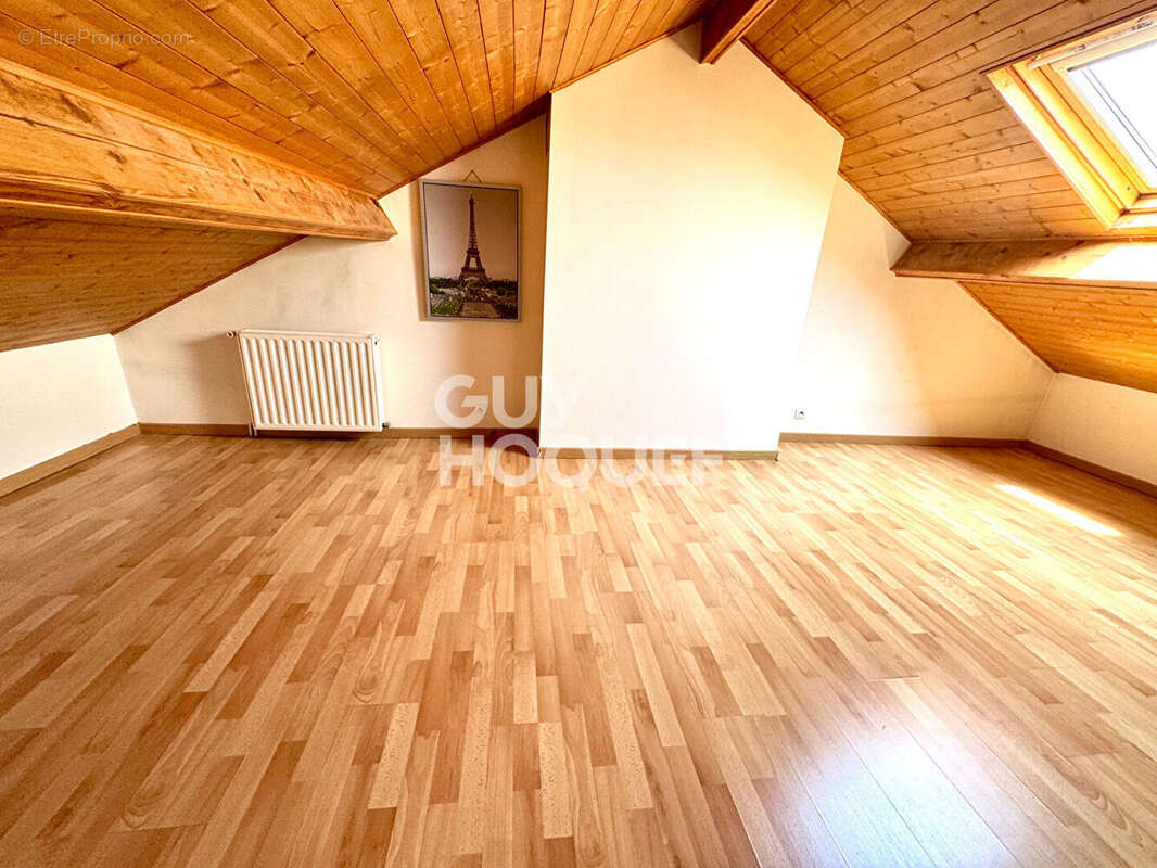 Appartement à GRETZ-ARMAINVILLIERS