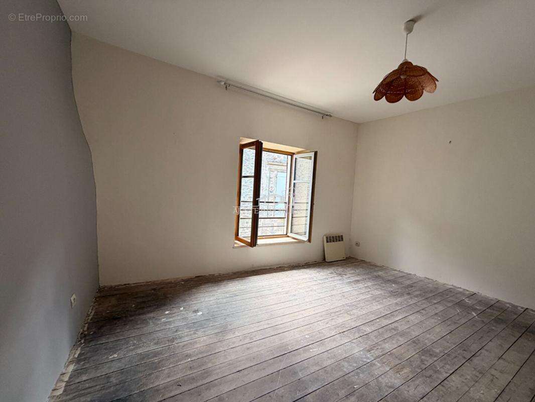 Maison avec patio coeur de village Siran - photo 11