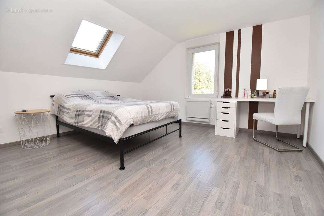 Maison 245 m² à Caudry  - photo 9