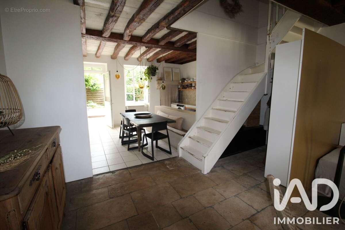 Photo 7 - Maison à VARENNES-VAUZELLES