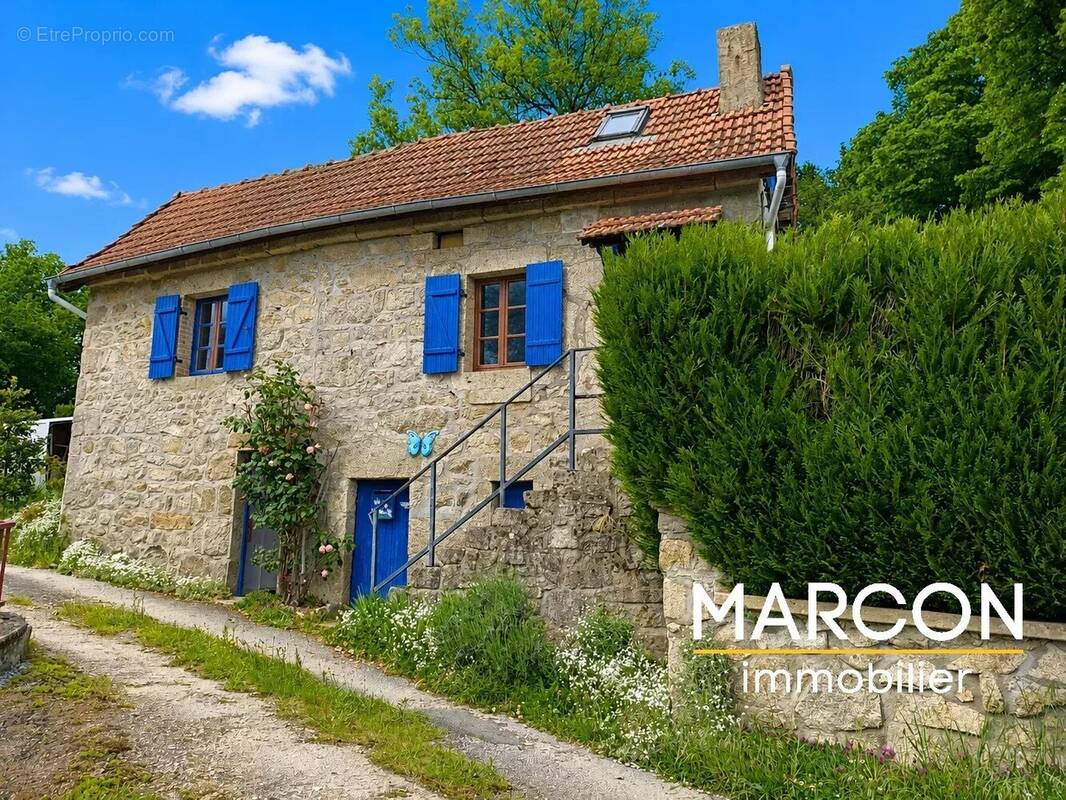 Maison à SAINT-SULPICE-LES-CHAMPS