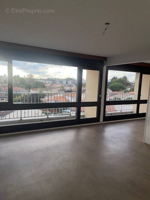 Appartement à LE BOUSCAT