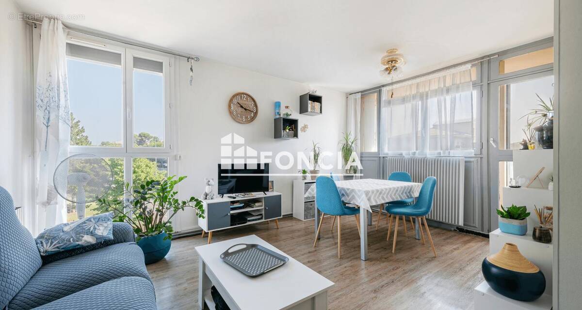 Appartement à SALON-DE-PROVENCE