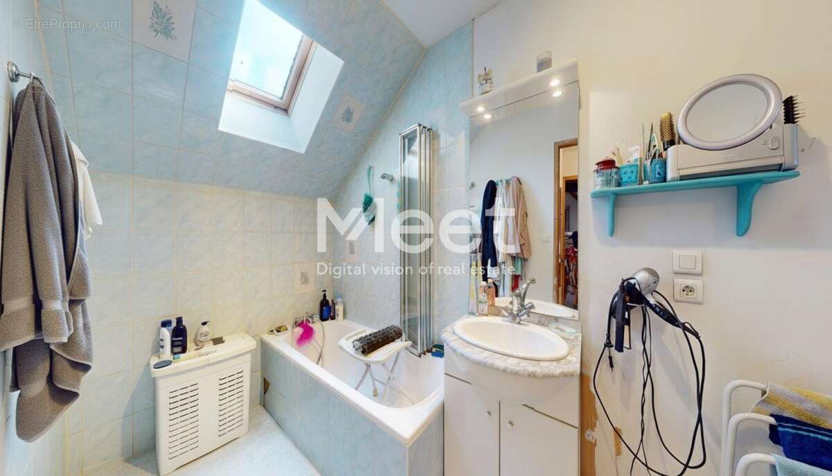 Commerce à VILLENEUVE-SUR-YONNE