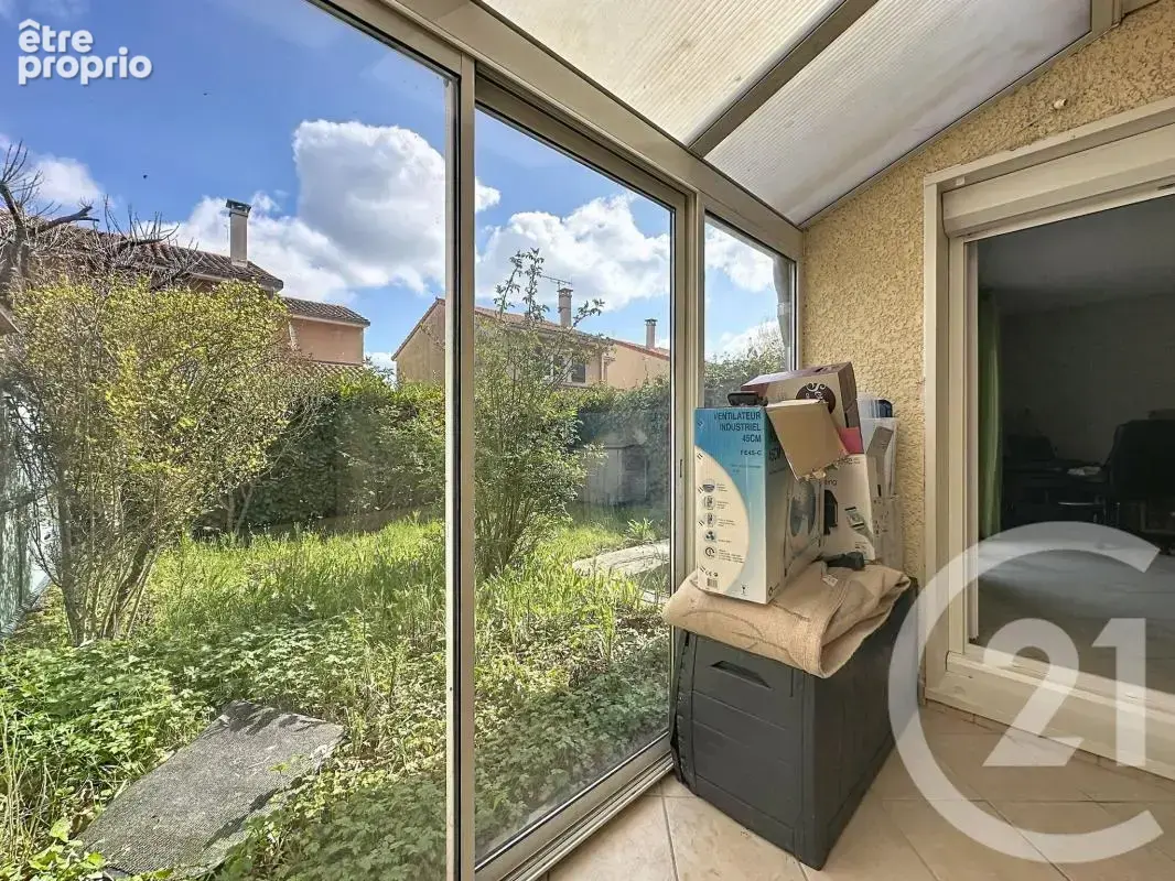 Maison 83 m² à Saint-Pierre-De-Chandieu  - photo 13