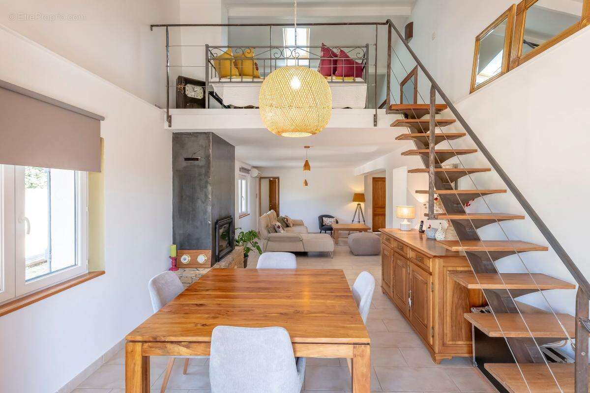 Maison à LA CADIERE-D'AZUR