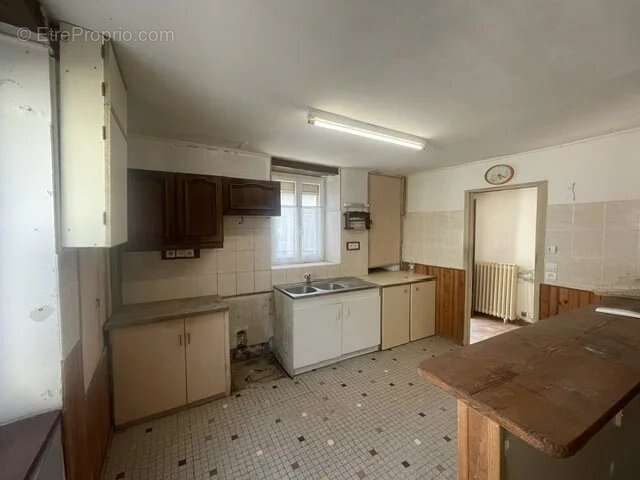 Maison à BUEIL-EN-TOURAINE