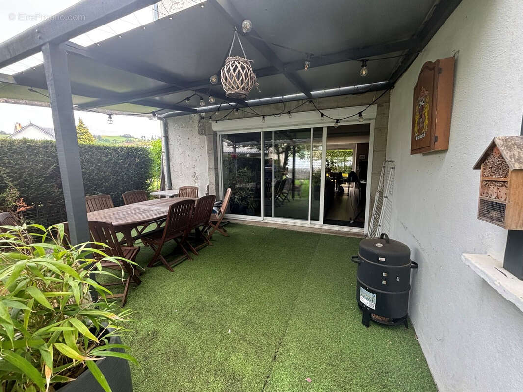 Maison à RIOM-ES-MONTAGNES