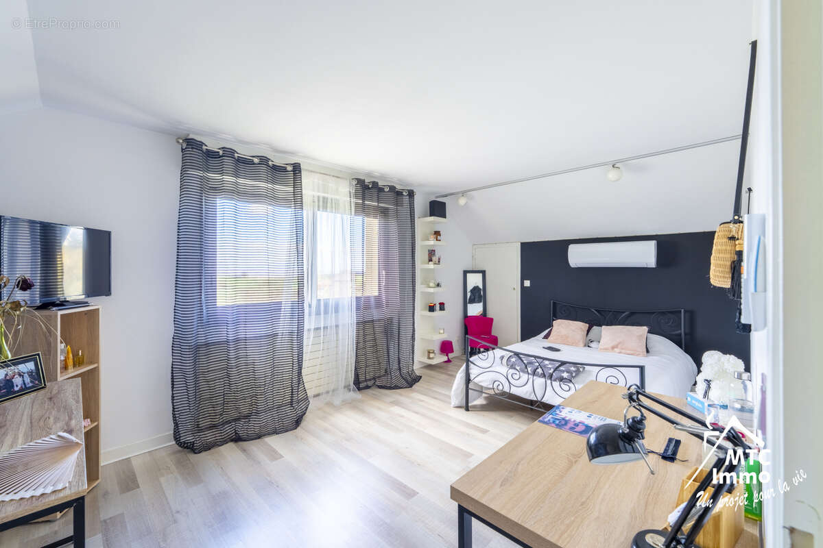 Maison 210 m2 / garage / terrain - photo 14