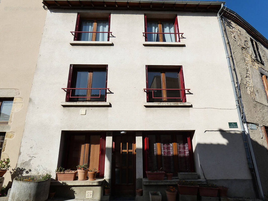 Maison à VERTAIZON