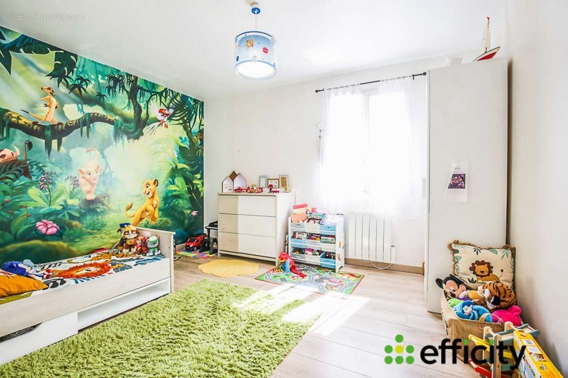 Maison à MANTES-LA-VILLE