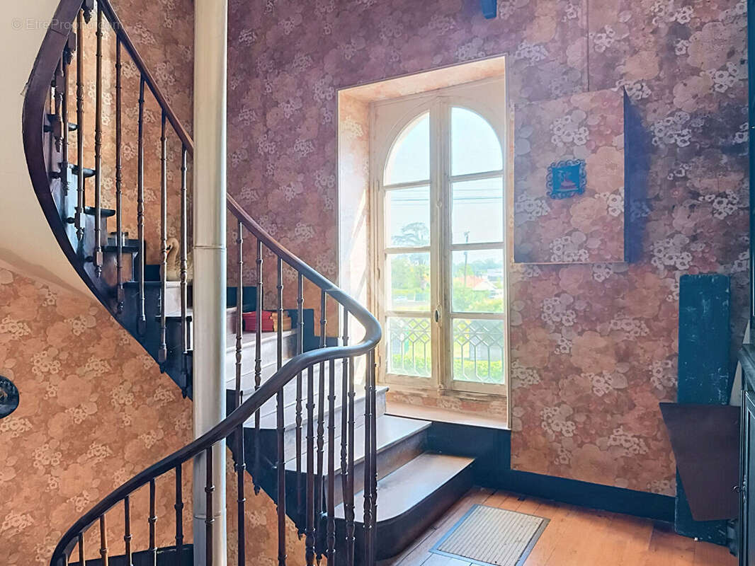 Maison Jurancon beau potentiel - photo 6