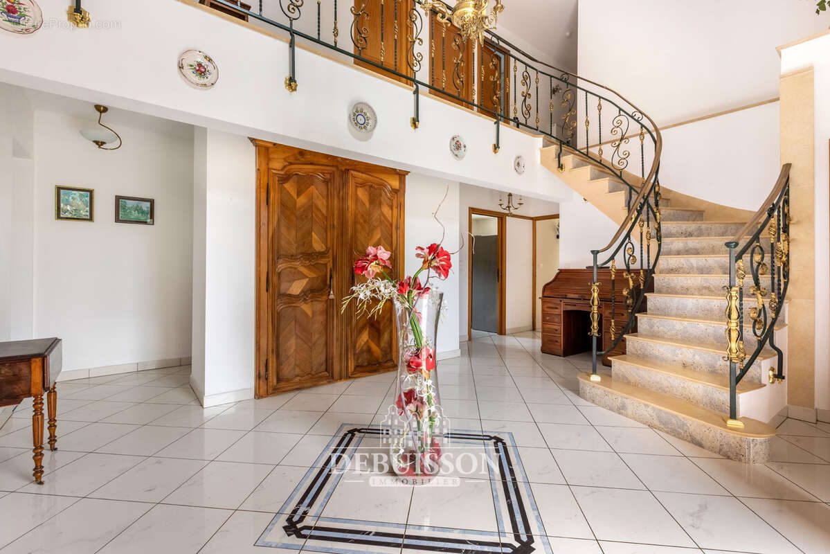 Maison à ANZIN-SAINT-AUBIN