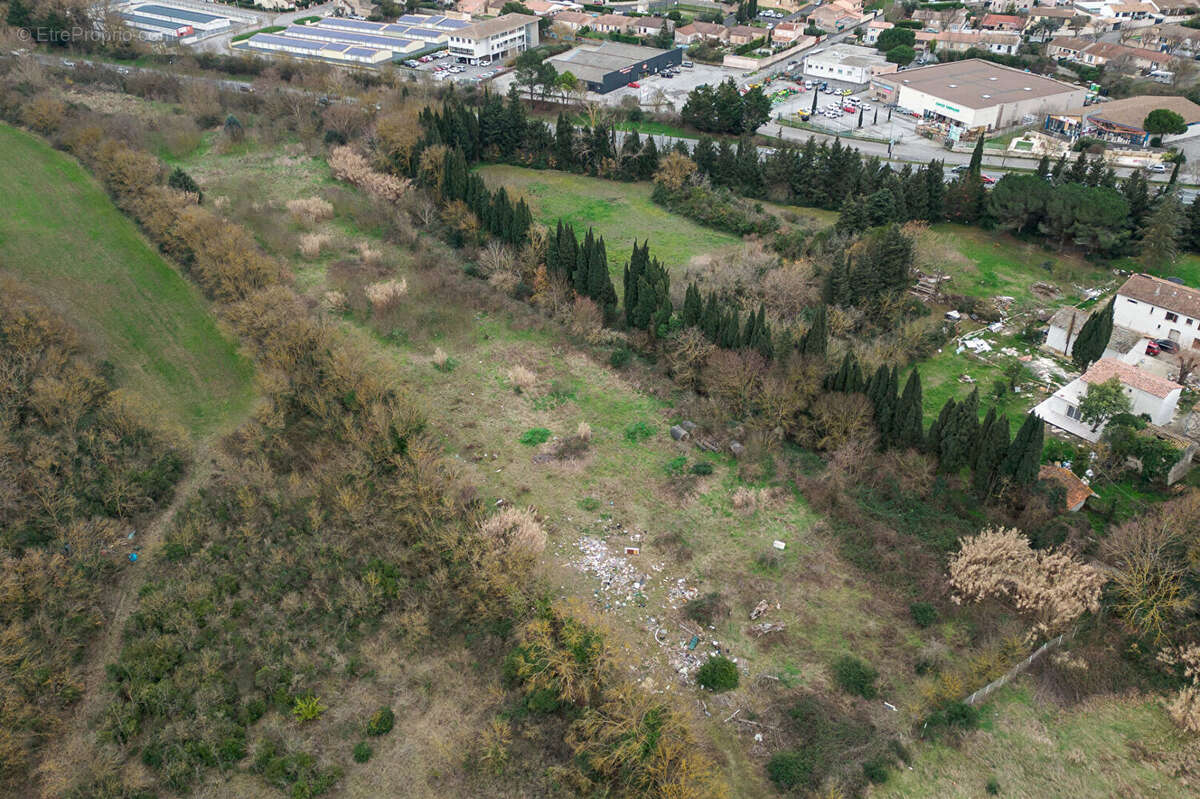 Terrain à CARCASSONNE