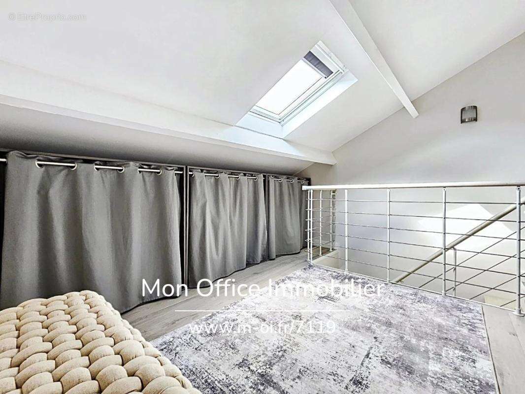 Référence : 7119-les. - maison de ville rénovée avec jardin et cave proche centre & commerces à cavalaire sur mer - photo 10