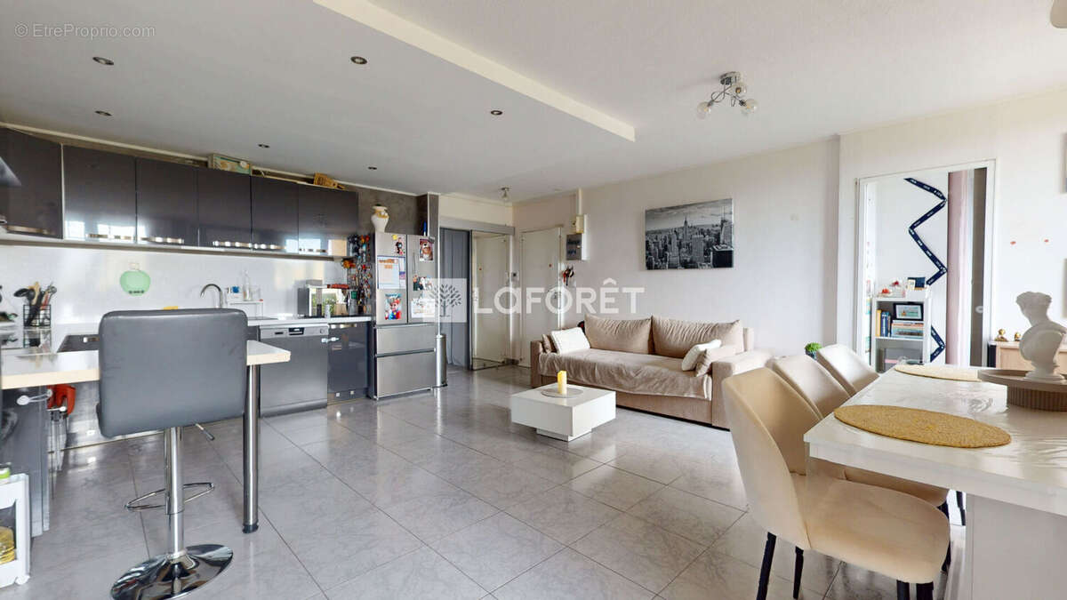 Appartement à MARSEILLE-13E