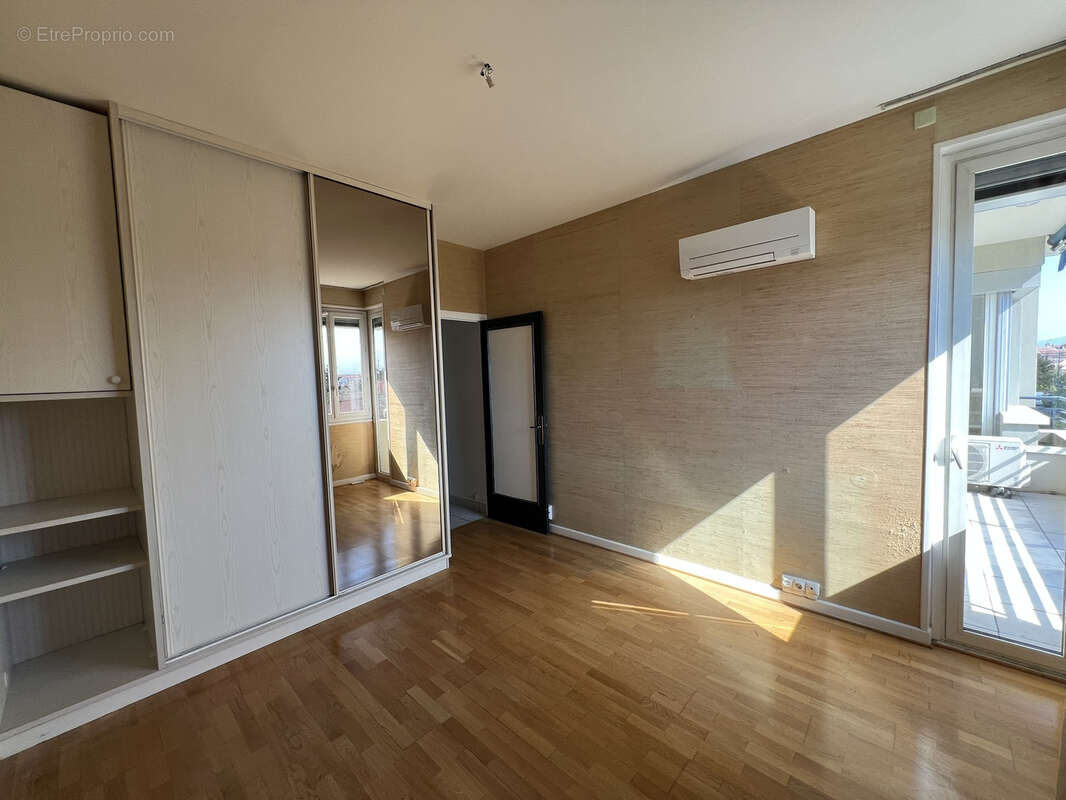 Appartement à ROMANS-SUR-ISERE