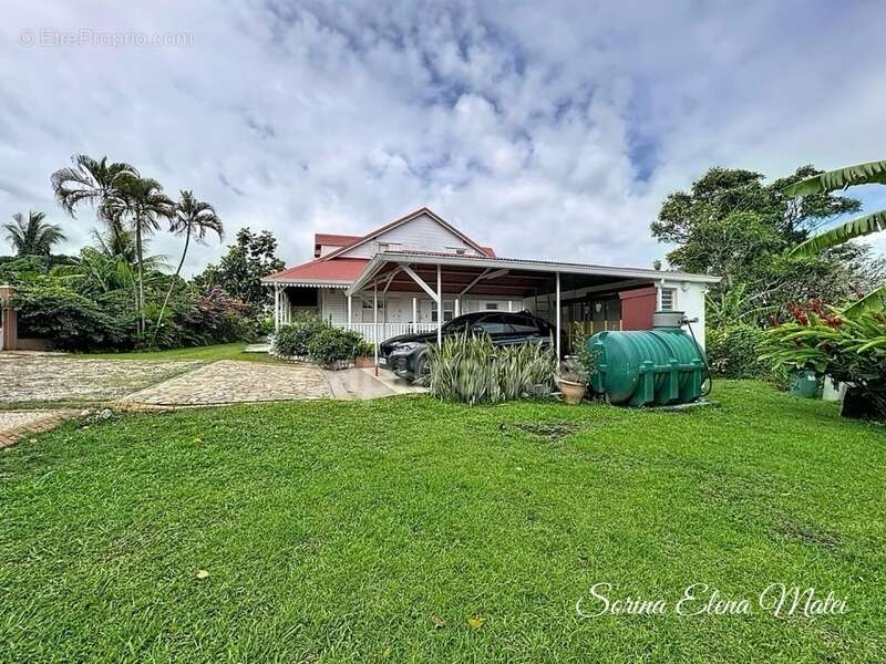 Maison à PETIT-BOURG