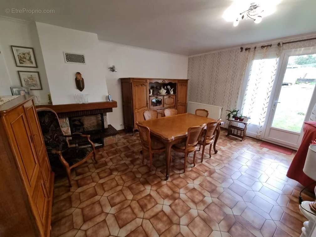 Maison à COULOMMIERS