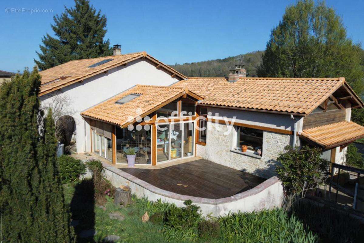 Maison à COUR-ET-BUIS