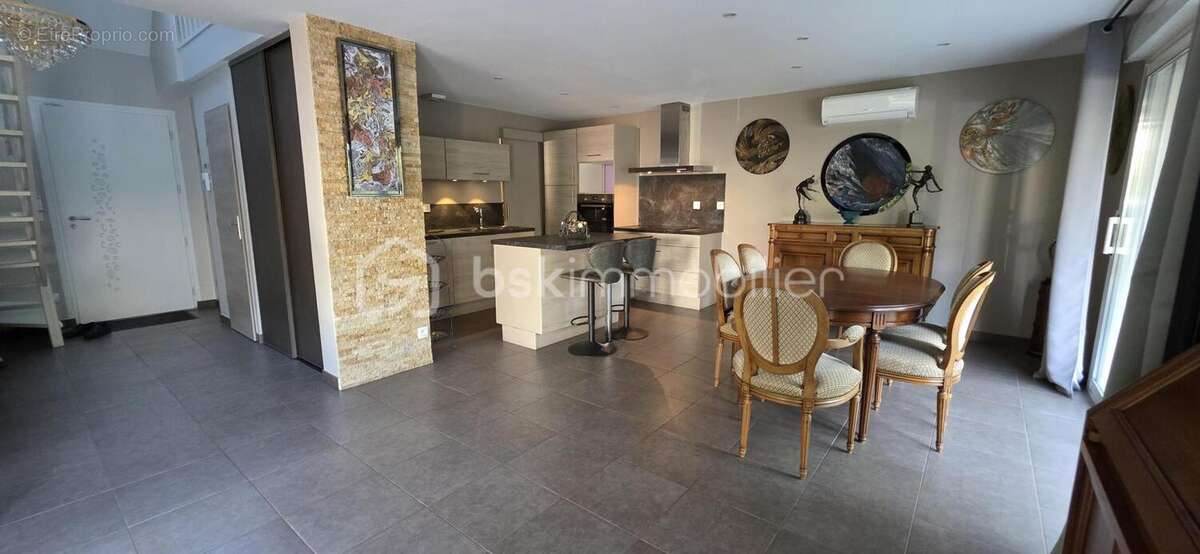 Maison à VULAINES-SUR-SEINE