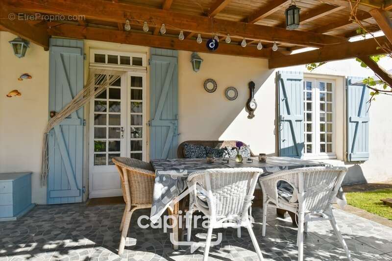 Maison à vendre 6 pièces VARAIZE (17) CHARENTAISE de 136m² avec jardin et garage - photo 11