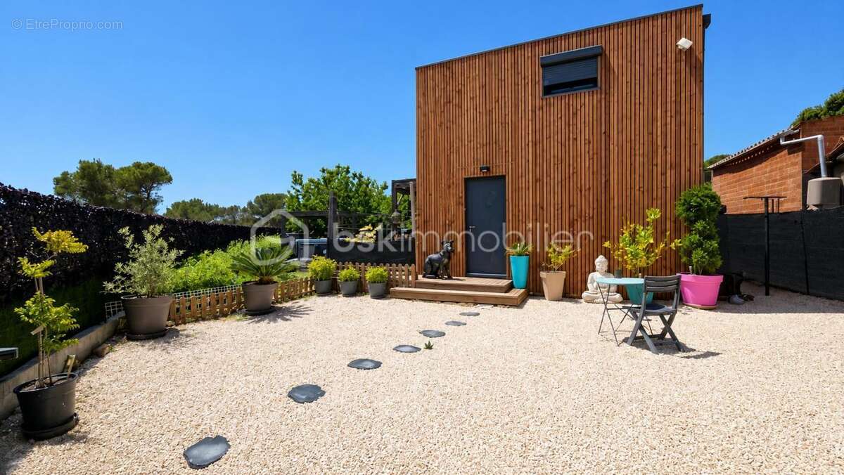 Maison à LE CASTELLET