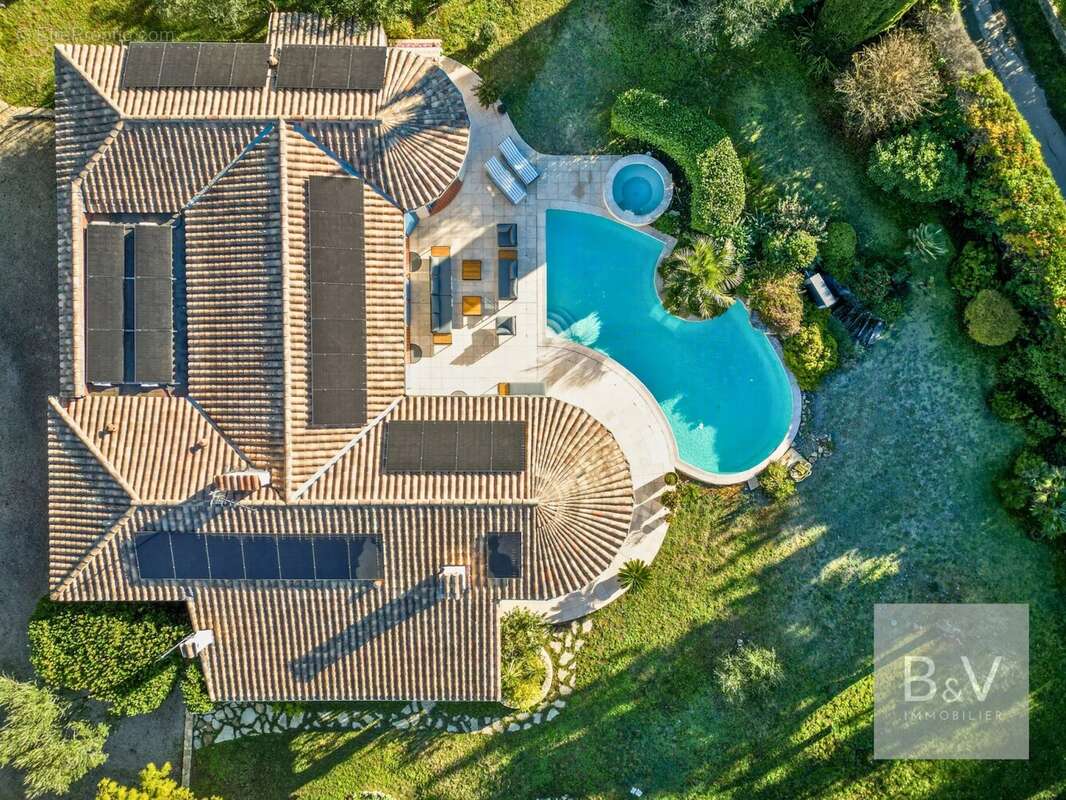 Maison à MOUANS-SARTOUX