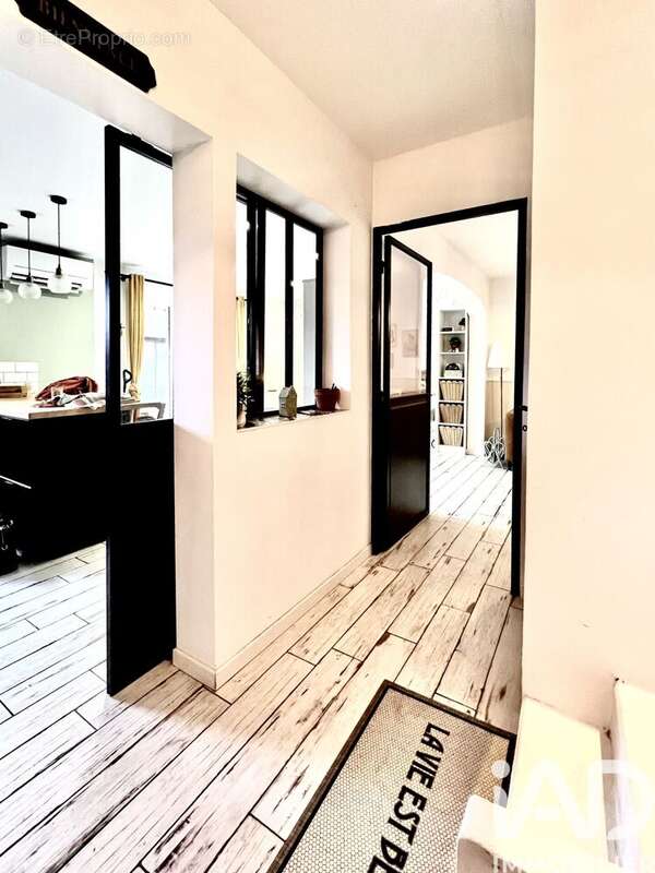 Photo 3 - Maison à ROQUEBRUNE-SUR-ARGENS