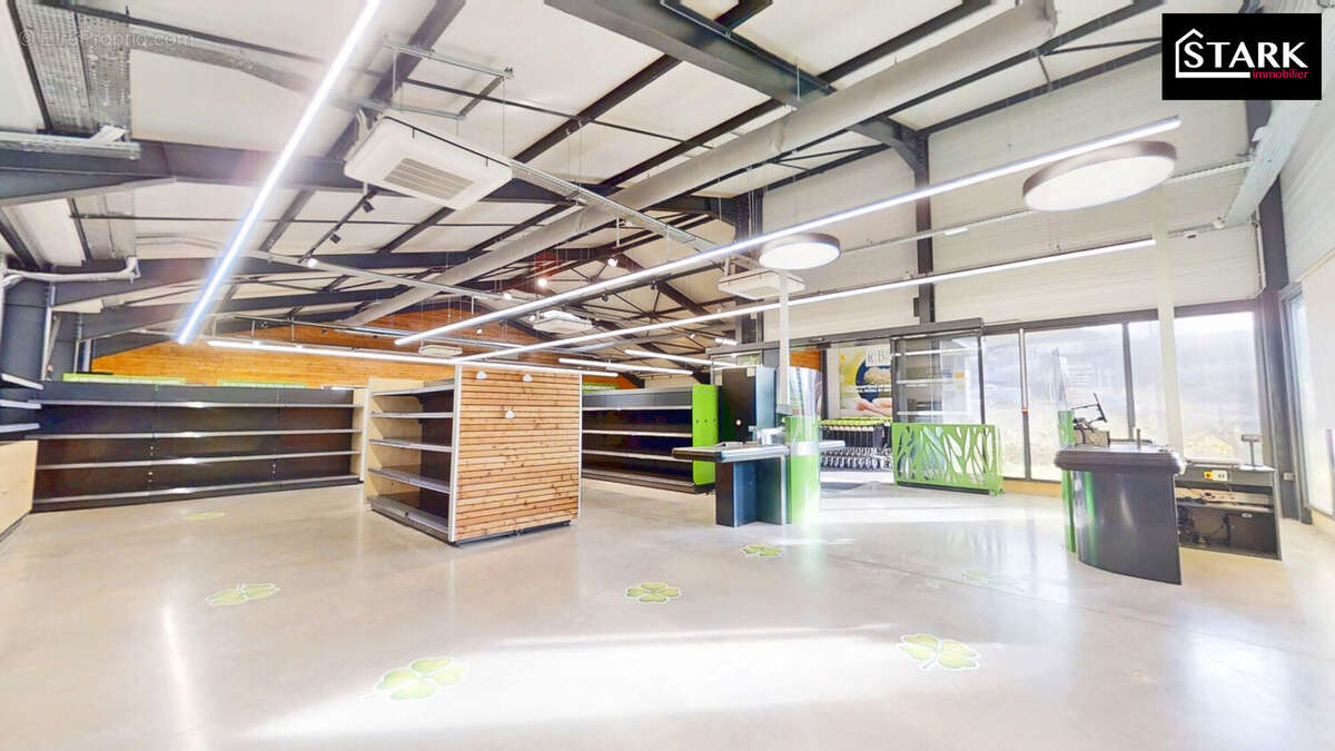 Commerce à FRAHIER-ET-CHATEBIER