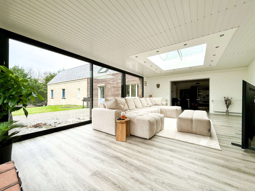 Maison à CAYEUX-EN-SANTERRE