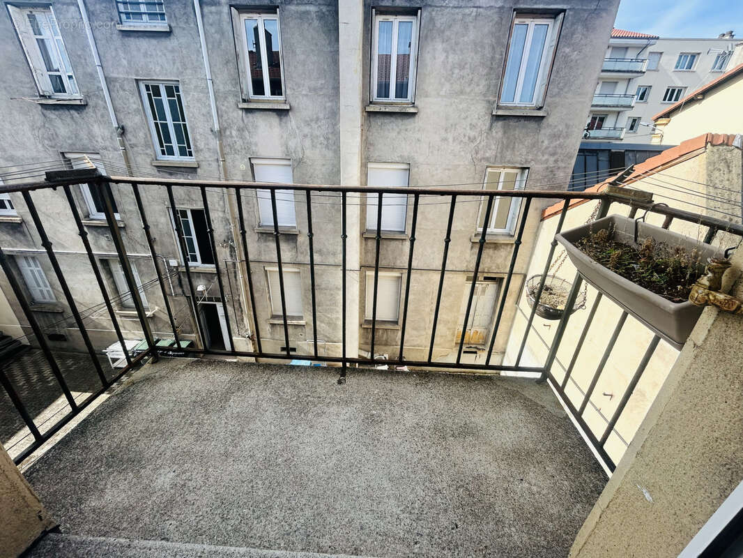 Appartement à SAINT-ETIENNE