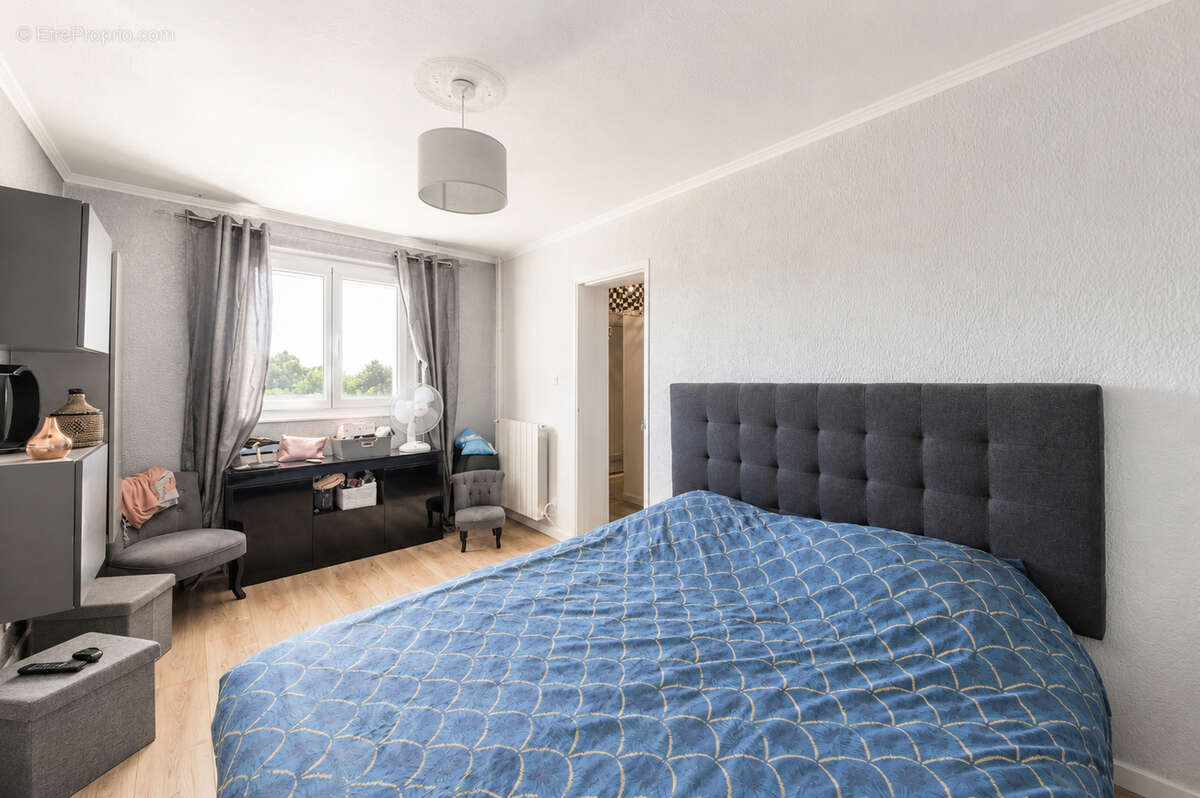 Bastia - appartement t3 de 81m2 - photo 4