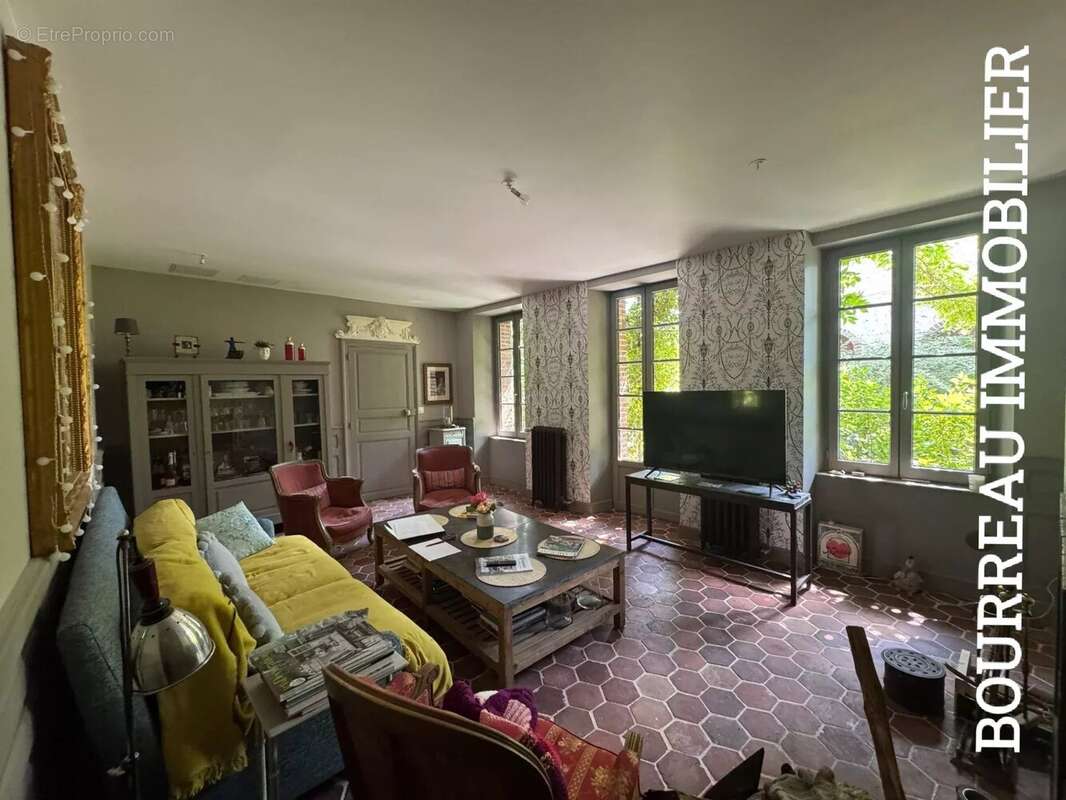 Maison à CEZY