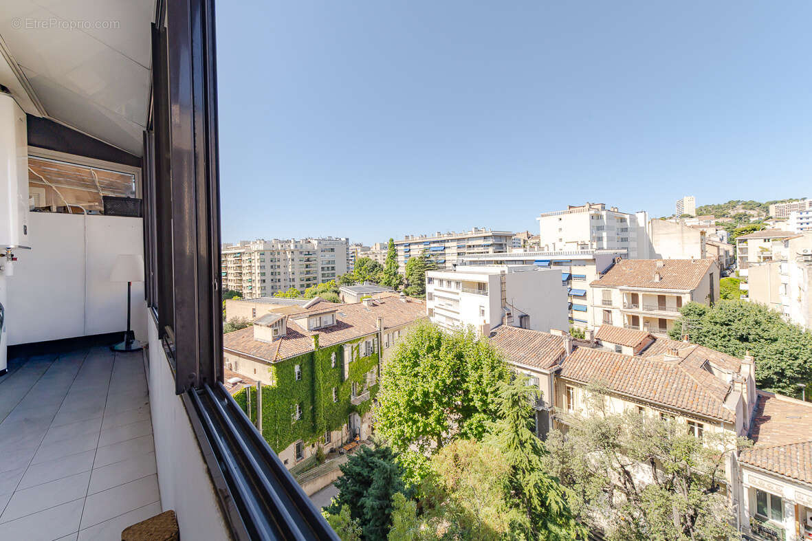 Appartement à MARSEILLE-8E
