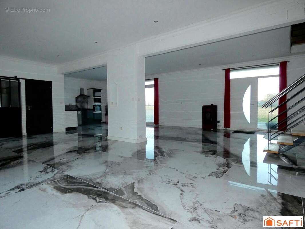 Photo 7 - Maison à QUIMPERLE