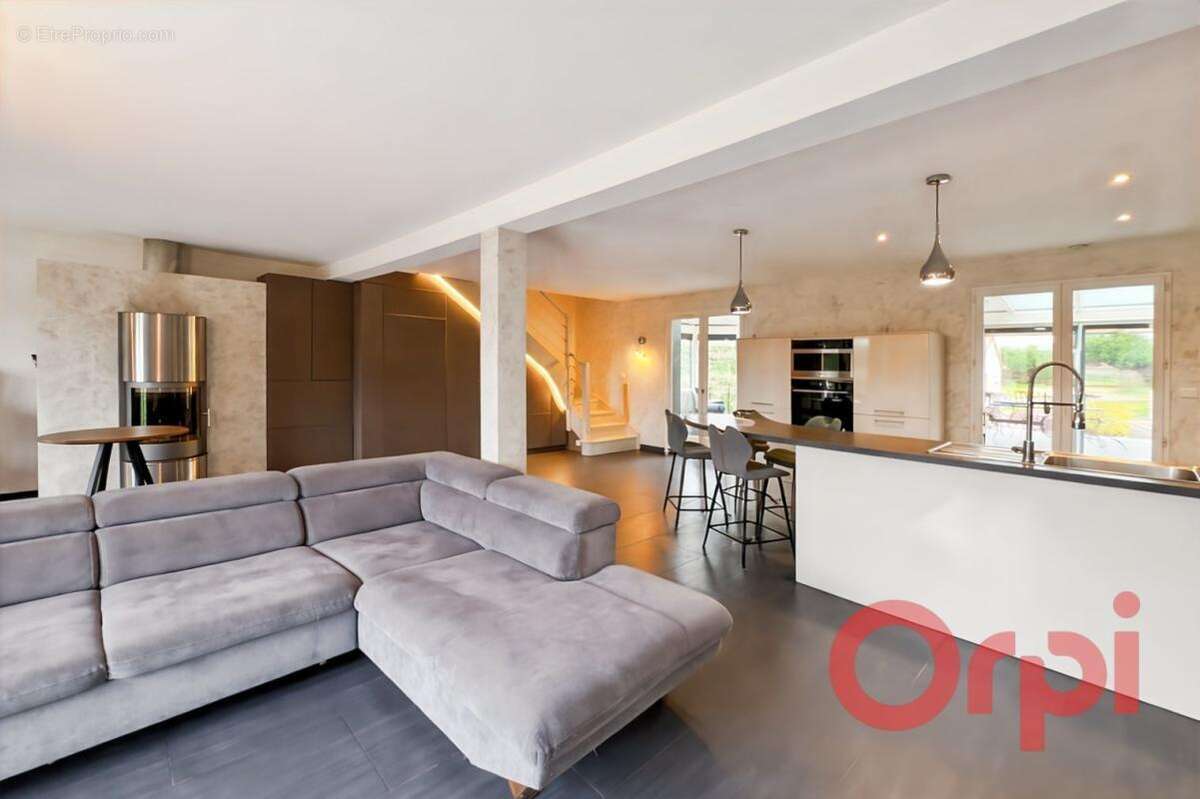 Maison à COSNE-D'ALLIER